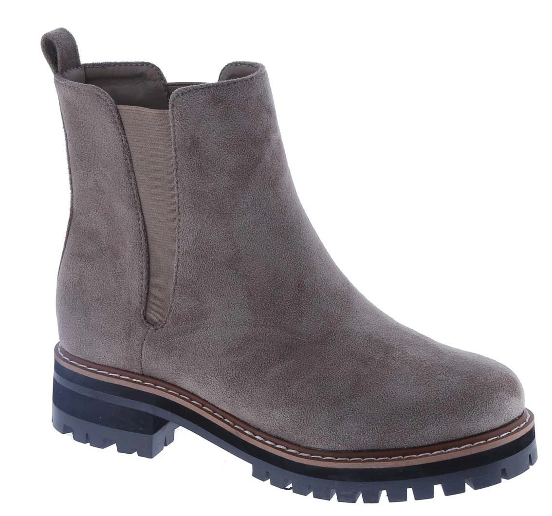 Chelsea Boots